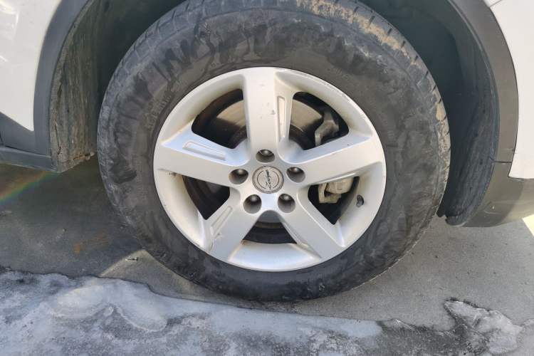 Used Zotye Domy X5 2015 1.5T Manual Luxury Version China IV Standard
