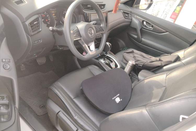 Used Nissan X-Trail 2017 2.0L CVT Comfort Edition 2WD Left Front Seat