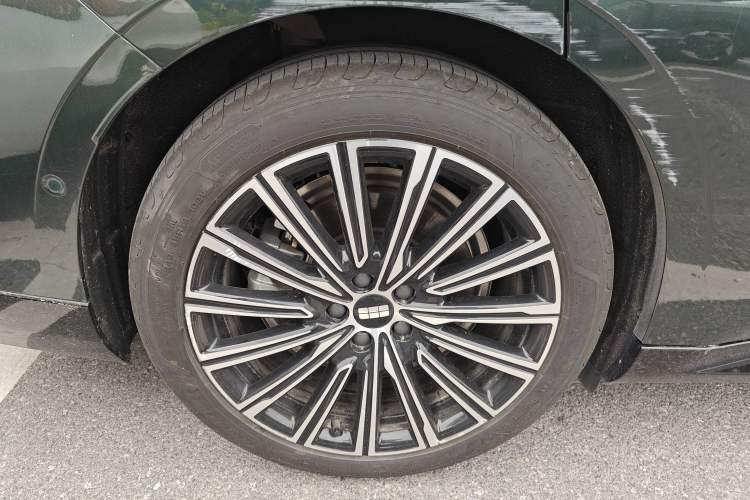 Used Geely Galaxy 8 2025 130km EM-P Starship Edition
