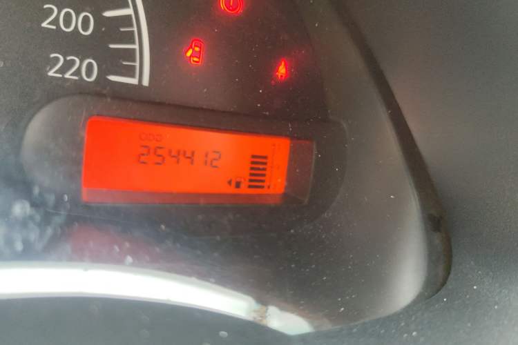 Used Nissan Sunny 2014 1.5XE Manual Comfort Edition
