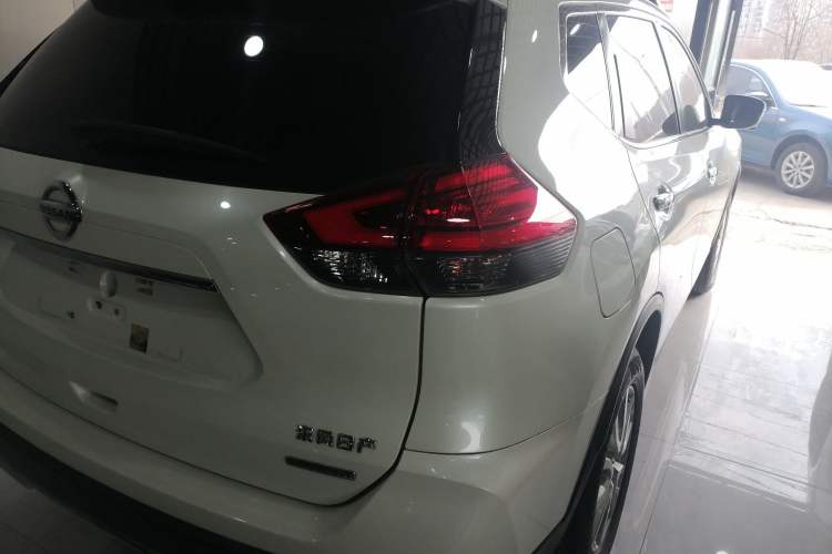 Used Nissan X-Trail 2019 2.0L CVT Smart Connect Comfort Edition 2WD
