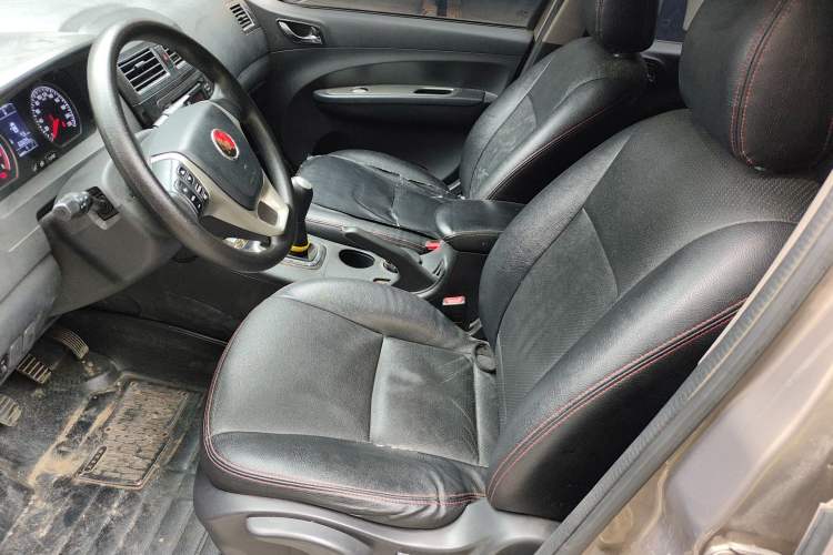 Used FORTHING Joyear X5 2013 1.6L Manual Luxury Model China IV Standard