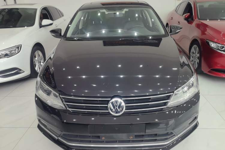 Used Volkswagen Sagitar 2017 1.6L Automatic Comfort Model
