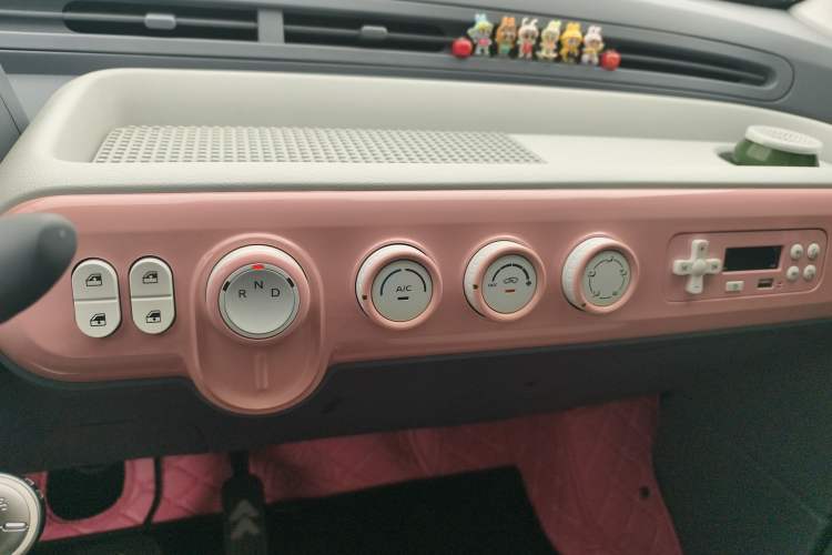 Used Bestune Pony 2025 222km Range Agile Horse Gear Lever