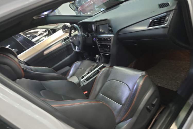 Used Hyundai Sonata 2015 1.6T GLX Advanced Model Right Front Seat