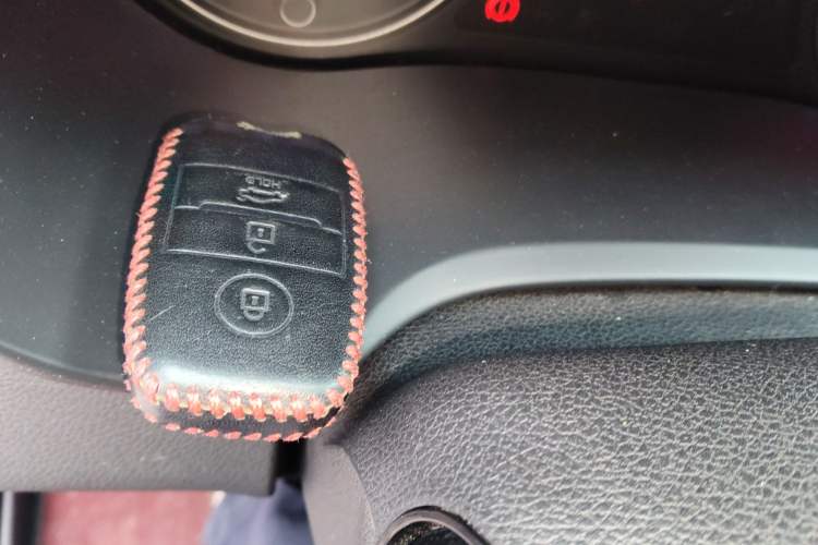 Used Kia K5 2016 2.0L Automatic LUX Vehicle Key