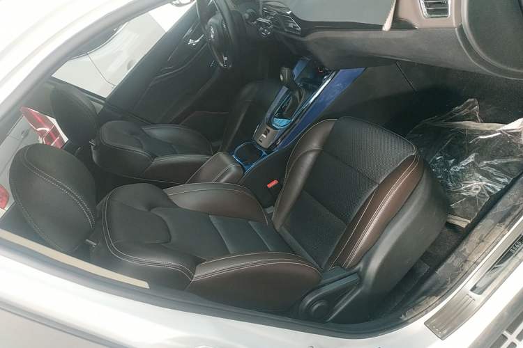 Used Dongfeng Fengon S560 2018 1.8L CVT Comfort Model 7 Seats
