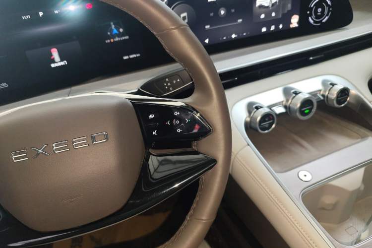 Used EXEED Stellar C-DM 2025 100 Long-Range Pro Two-Wheel Drive Gear Lever