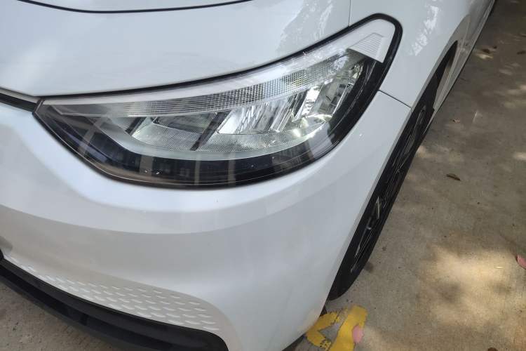 Used Volkswagen ID.3 2025 Smart Model Outstanding Oxygen Edition Left Front Headlight