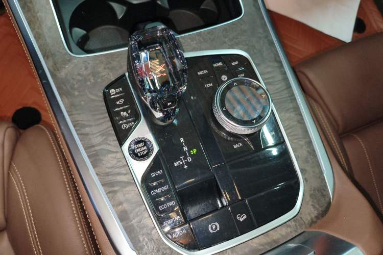 Used BMW X5 2019 xDrive40i Luxury Model with M Sport Package
