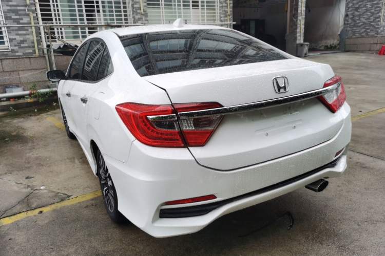 Used Honda Crider 2015 1.8L automatic comfort version Rear Left 45 Deg