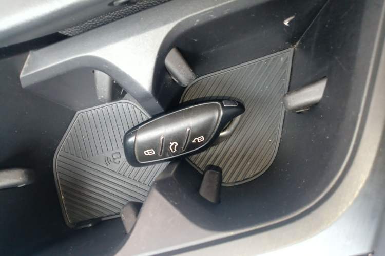 Used Roewe i5 2021 Revised Version 1.5L CVT Diamond Edition