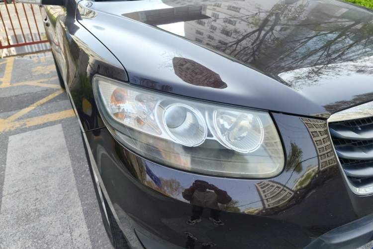 Used Hyundai Santa Fe Classic 2010 2.4 Comfort Edition 7-Seater Four-Wheel Drive Right Front Headlight