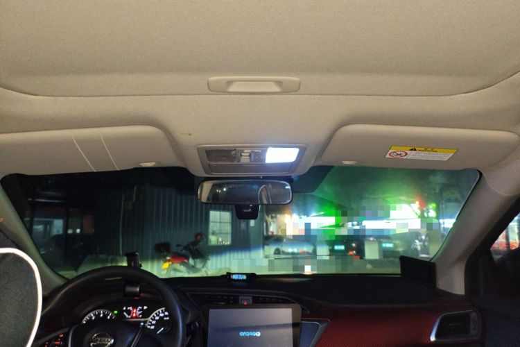 Used Nissan Lannia 2016 1.6L CVT Cool Edition Headliner