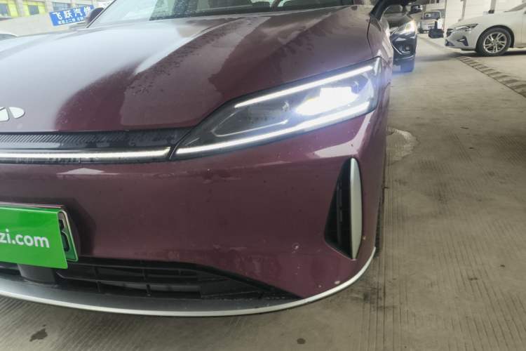 Used Chery Fulwin A9L 2025 Model, Four-Wheel Drive High-Energy Peak Edition Left Front Headlight