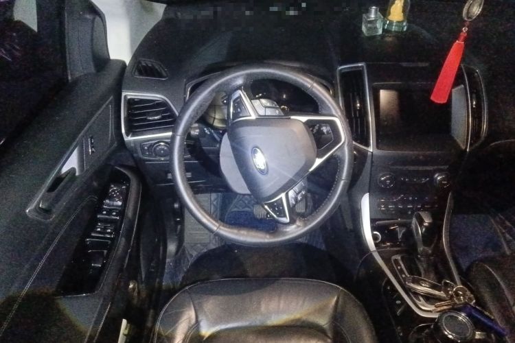 Used Ford Edge 2016 EcoBoost 245 Four-Wheel Drive Titanium Edition 7-Seater
