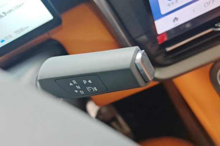 Used Dongfeng eπ eπ008 2025 636Ultra Smart Drive Version 6 Seats