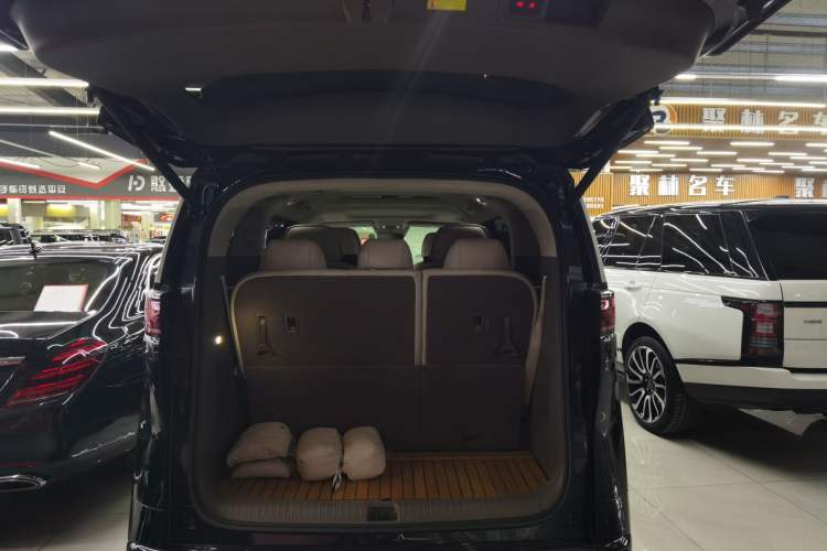 Used Denza D9 2022 DM-i 970 Four-Wheel Drive Flagship Model