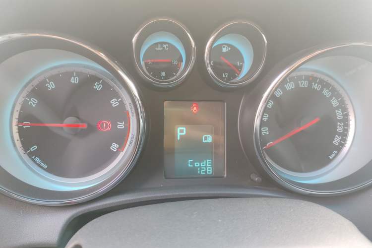 Used Buick GT 2013 XT 1.6L Automatic Fashion Edition
