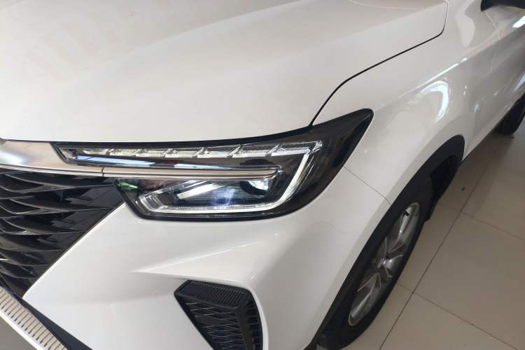 Used Roewe RX5 2025 PLUS 330TGI Automatic Trendsetting Smart Edition Left Front Headlight