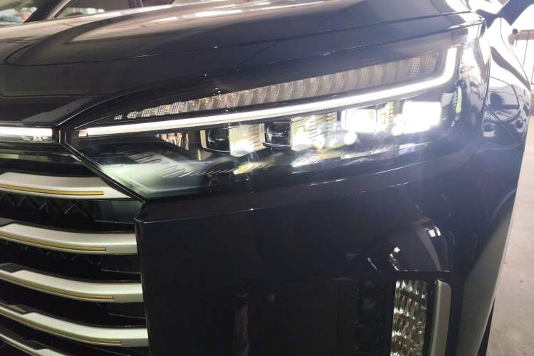 Used EXEED Lanyue C-DM 2025 180 Ultra-Long Range Ultra All-Wheel Drive 6-Seater