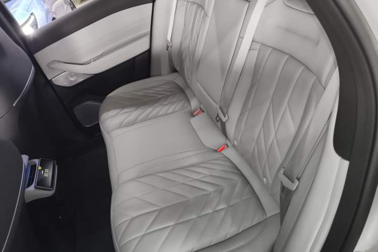 Used Nio ES6 2025 75 kWh Left Rear Seat
