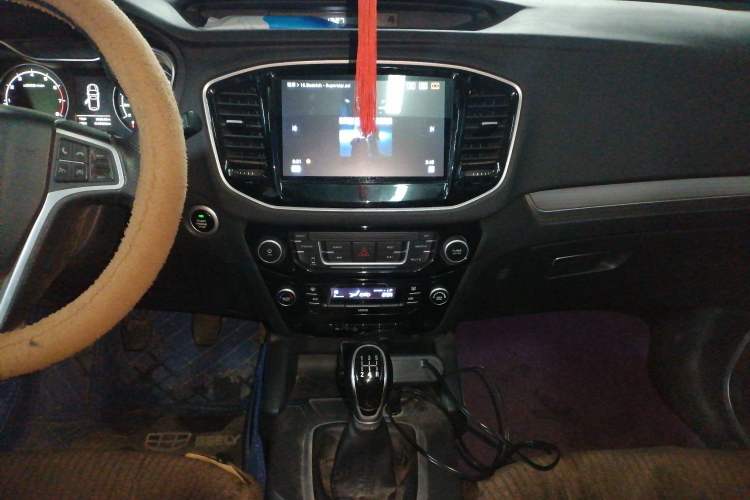 Used Geely Auto Vision X6 2016 1.8L Manual Luxury Model
