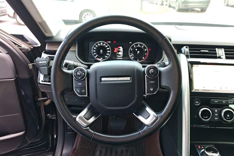 Used Land Rover Discovery 2018 3.0 SC V6 HSE