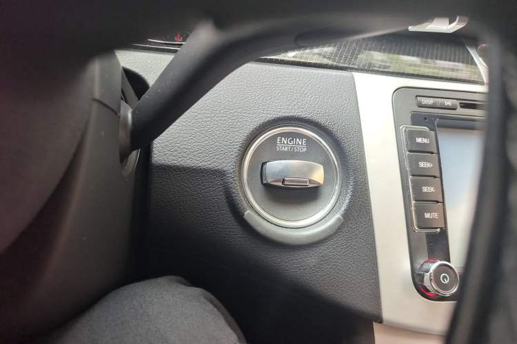 Used Volkswagen Magotan 2013 1.8TSI Luxury Model Vehicle Key