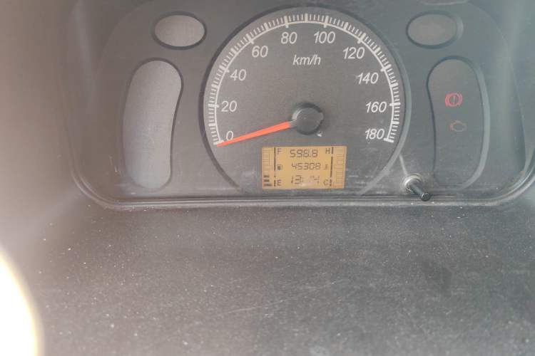 Used Wuling Zhiguang Small Truck 2019 1.2L Single Cab Odometer Close Up