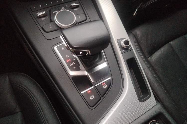 Used Audi A5 2017 Coupe 40 TFSI Fashion Model