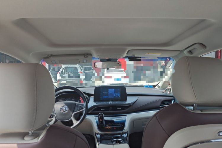 Used Buick GL8 2023 Land Executive Class Comfort Model
