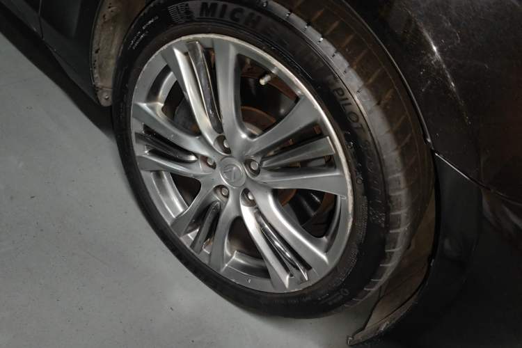 Used Lexus GS 2010 300 Right Front Wheel Hub