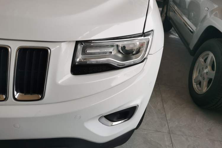 Used Jeep Grand Cherokee 2014 3.6L Elite Navigation Edition