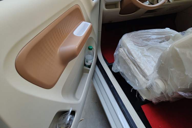 Used Wuling Hongguang MINIEV 2024 3rd Generation 215km Advanced Version Driver Seat