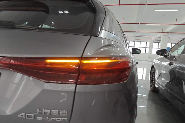 Used Audi Q5 e-tron 2023 40 e-tron Starry Edition Mecha Kit