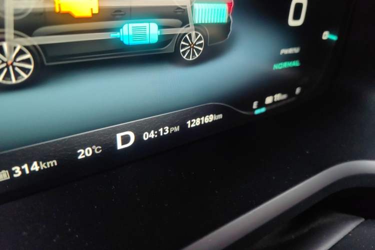 Used Roewe i6 New Energy 2017 45T Hybrid Connect & Smart Enjoyment Edition