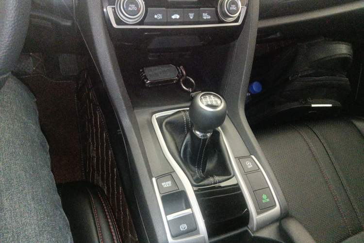 Used Honda Civic 2016 220TURBO Manual Luxury Edition