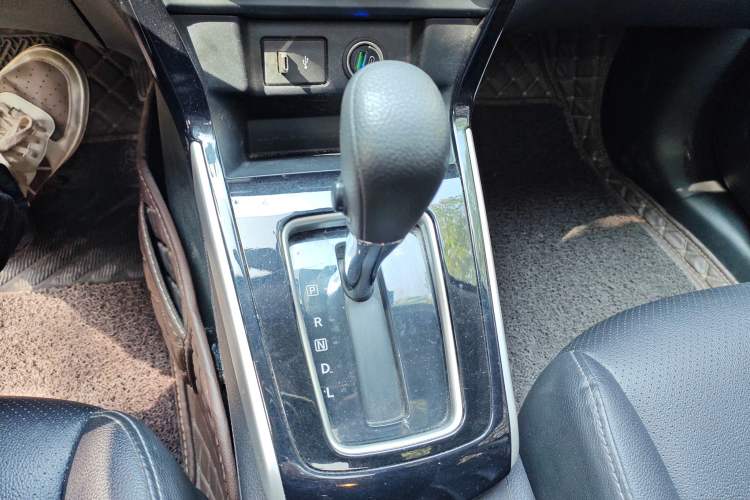 Used Nissan Sylphy 2021 Classic 1.6XL CVT Luxury Edition Gear Lever