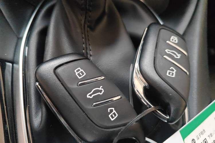 Used MG 5 2025 180 DVVT Global Luxury Edition