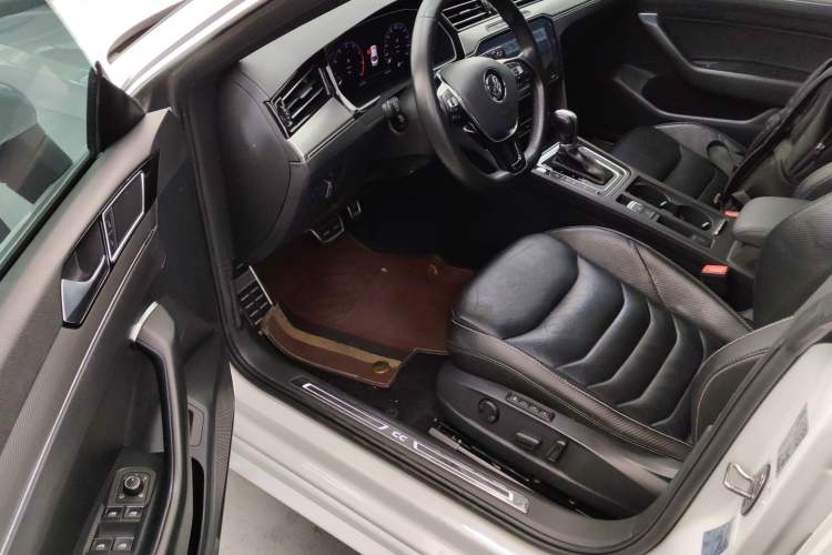 Used Volkswagen FAW-Volkswagen CC 2020 330TSI Glamour Edition China VI Standard
