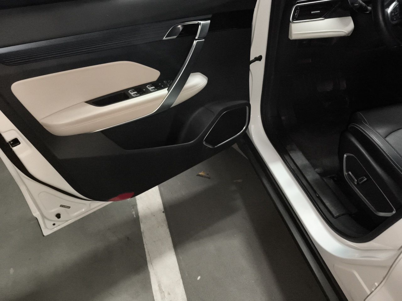 Geely Auto Emgrand X7 Sport 2022 Boyue X 1.8TD DCT Smart Model — снимка 16