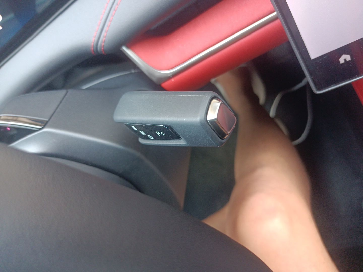 Xiaomi Auto SU7 2024 Rear-Drive Ultra-Long Range Advanced Pro-Level Intelligent Driving Version — снимка 14