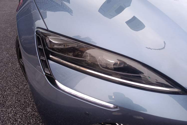 Used BYD Seal 2022 700 km Long-Range Rear-Wheel-Drive Version Right Front Headlight