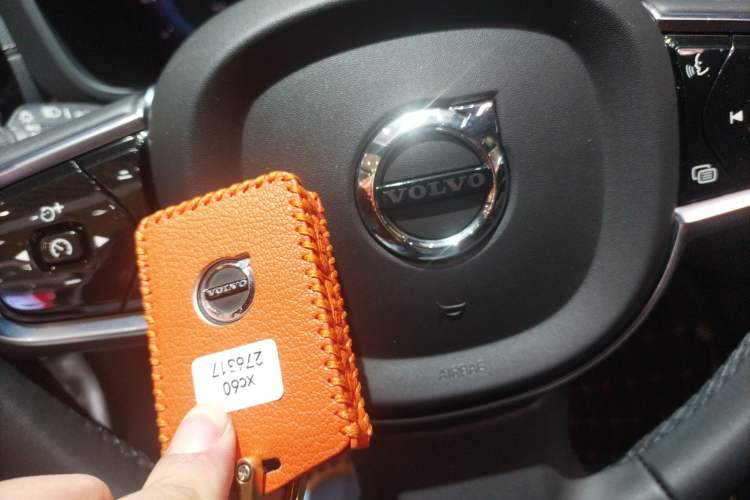 Used Volvo XC60 New Energy 2023 T8 Plug-in Hybrid Long-Range All-Wheel Drive Smart Luxury Edition