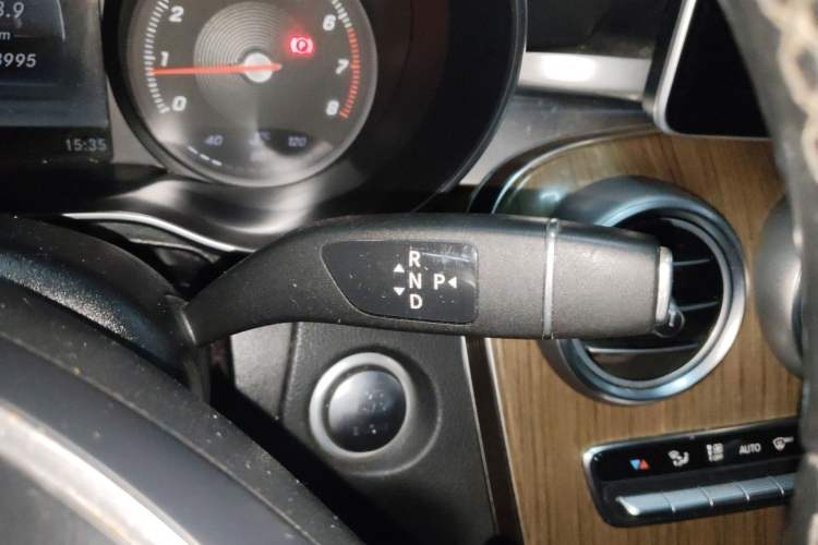 Used Mercedes-Benz GLC Coupe 2018 GLC 260 4MATIC Coupe SUV Gear Lever