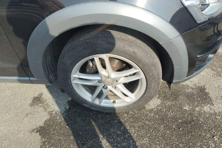 Used Audi Q5 2018 Collector's Edition 40 TFSI Technology Model