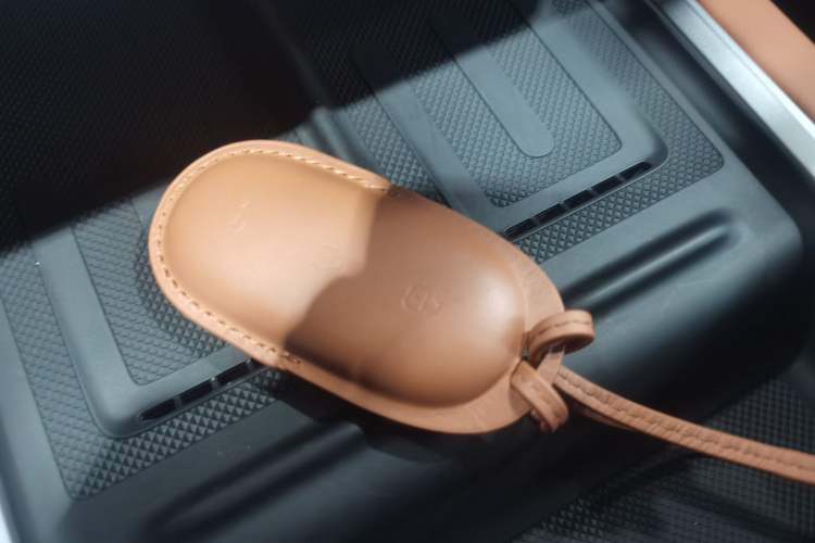 Used Li Auto L9 2024 Ultra Model Interior 1