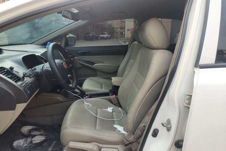 Used CIIMO 2012 1.8L Automatic Left Front Seat