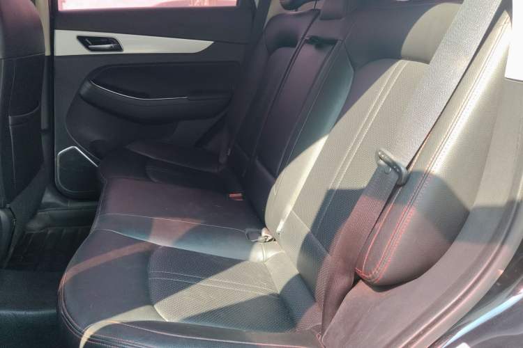 Used BAIC Senova X55 2016 1.5T CVT Elite Edition Left Rear Seat